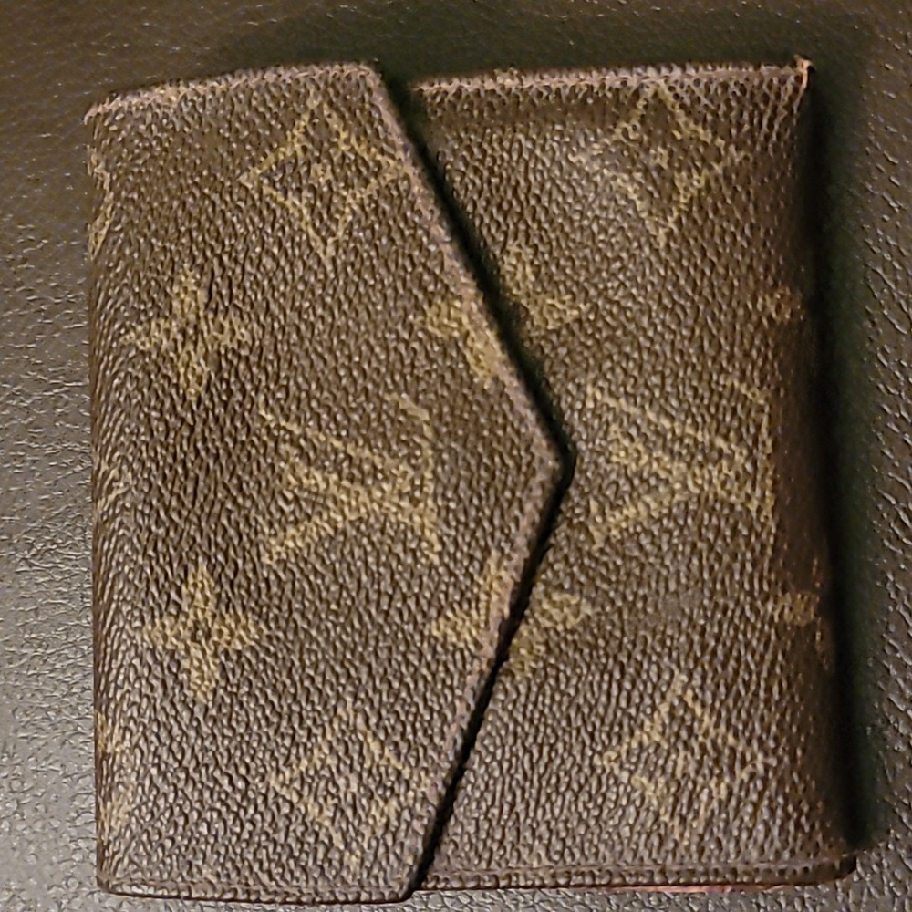 Authentic Vintage Louis Vuitton Monogram Porte Monnaie Billets Wallet